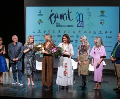 Marta Robles y Samantha Vallejo-Nágera recibieron los premios Tanit Spirit en 2024