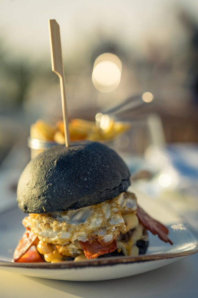 Golden black burger