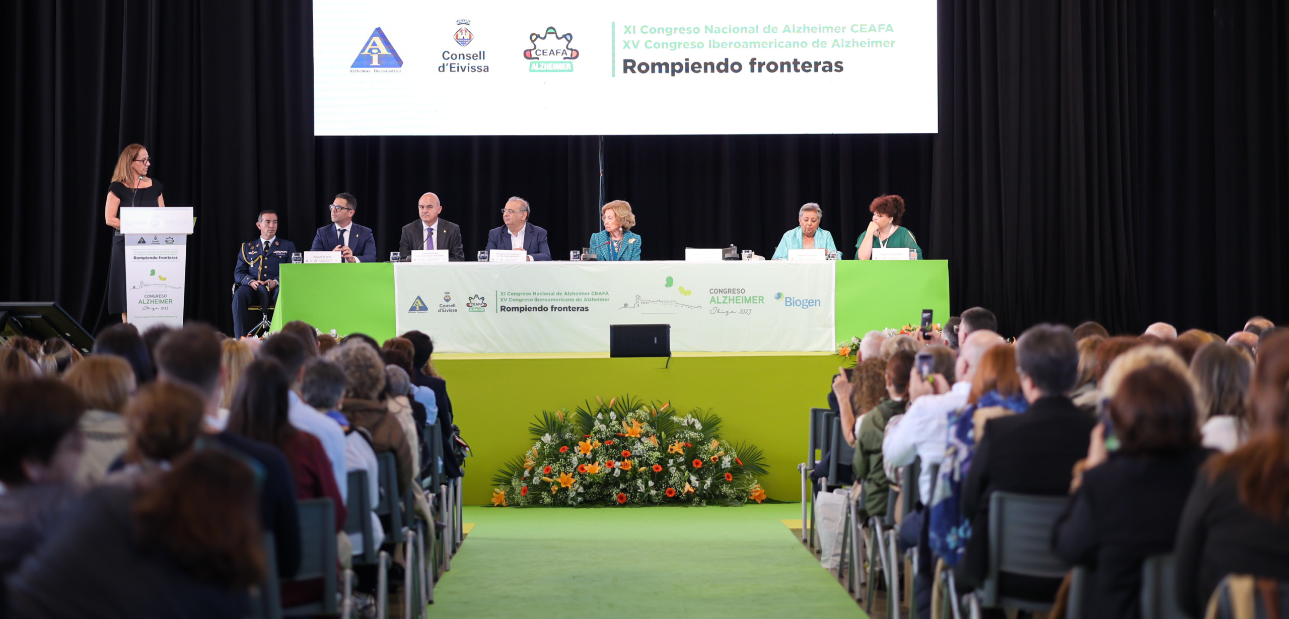 1000101168 Mesa presidencial