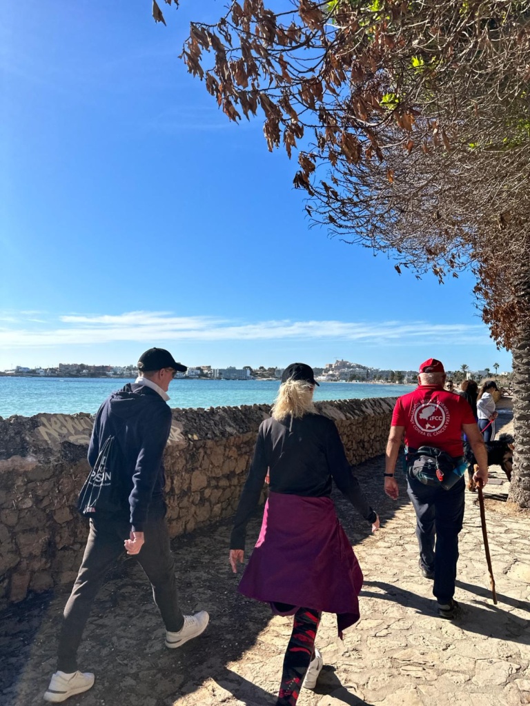 Anterior caminata por Talamanca