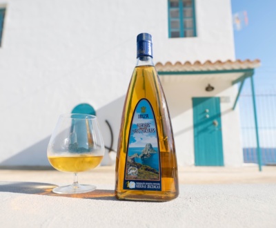 HIERBASFAMILIAMARIMAYANS Botella Hierbas Ibicencas Familia Marí Mayans