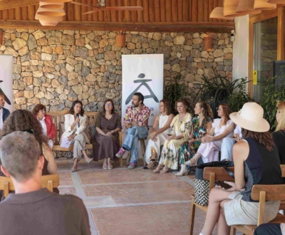 La Pasarela Adlib celebra su 55 aniversario reivindicando el valor de la moda ibicenca con el Puerto de Ibiza como escenario La Pasarela Adlib celebra su 55 aniversario reivindicando el valor de la moda ibicenca con el Puerto de Ibiza como escenario - imagen 1