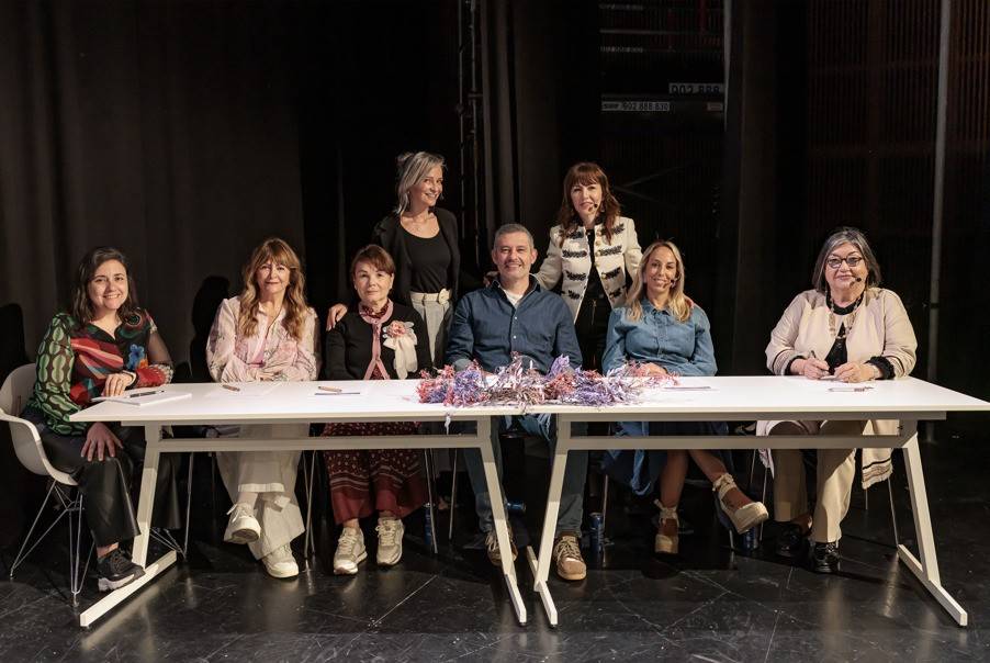 Mari Àngels Marí, Charo Ruiz, Mari Carmen Gutiérrez, Eva Ballarin, Juan Miguel Costa, Alicia Reina, Sara Barbado y Maribel Torres en el Tanit Casting