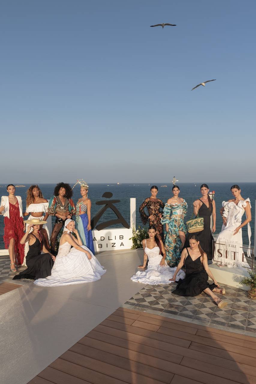 Adlib Ibiza desfila frente al Mediterráneo en BLESS Ibiza The Site - imagen 2