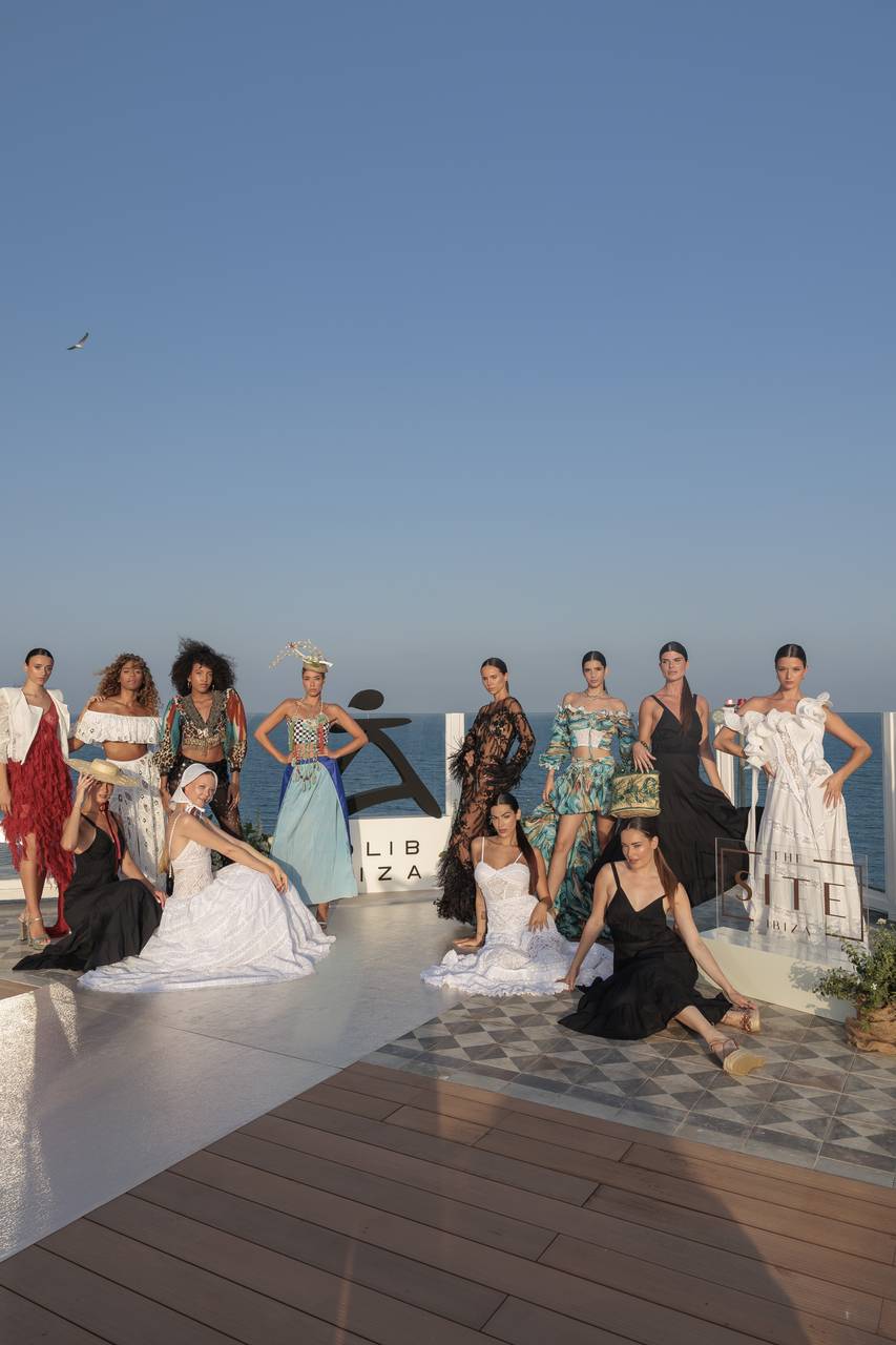 Adlib Ibiza desfila frente al Mediterráneo en BLESS Ibiza The Site - imagen 3
