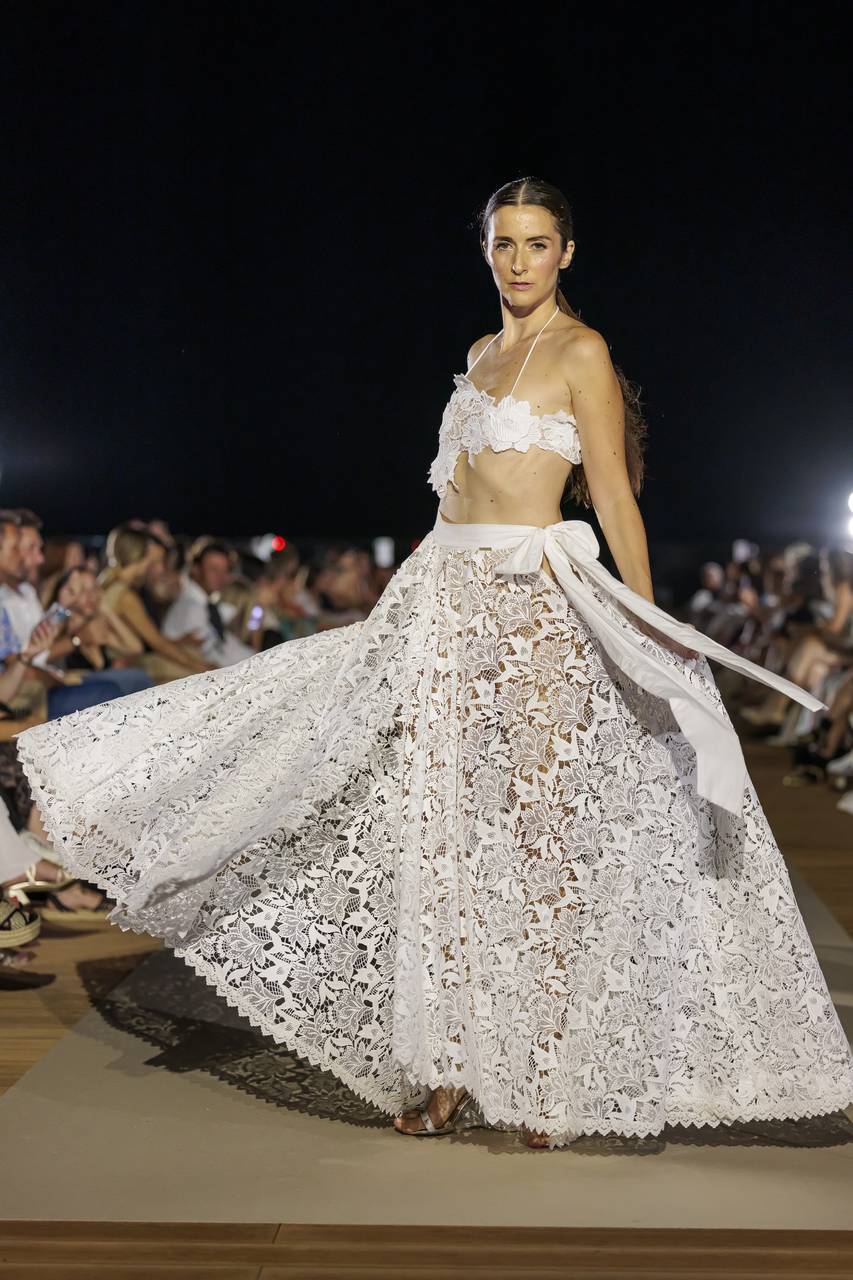 Adlib Ibiza desfila frente al Mediterráneo en BLESS Ibiza The Site - galería 13