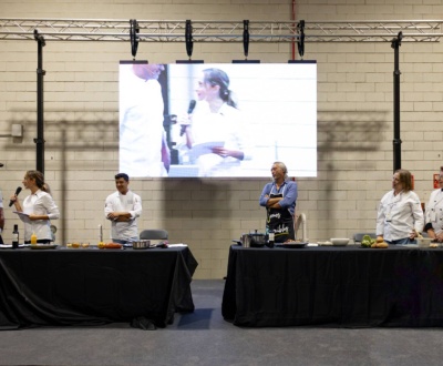 David Reartes, Celeste de la Banda, Daniel Figueroa, Luciano D´Ambrosio, Catalina Riera y Nuria Riera durante el showcooking David Reartes, Celeste de la Banda, Daniel Figueroa, Luciano D´Ambrosio, Catalina Riera y Nuria Riera durante el showcooking