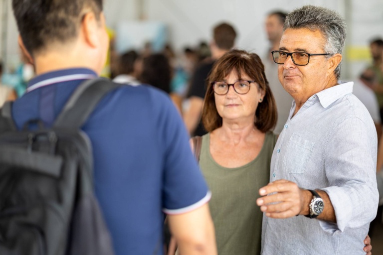 Visitantes y participantes recorriendo el mercado artesanal. X Fira de la Sal, Sant Jordi, 17 de octubre de 2026. Fotografía: Juan Carlos Flórez.