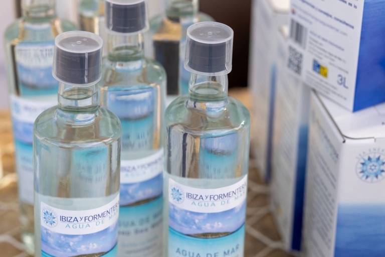 Puesto de productos cosméticos artesanales. X Fira de la Sal, Sant Jordi, 17 de octubre de 2026. Fotografía: Juan Carlos Flórez.