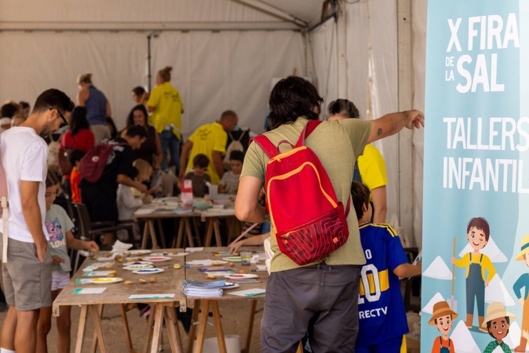 Talleres de pintura y creación artística. X Fira de la Sal, Sant Jordi, 17 de octubre de 2026. Fotografía: Juan Carlos Flórez.