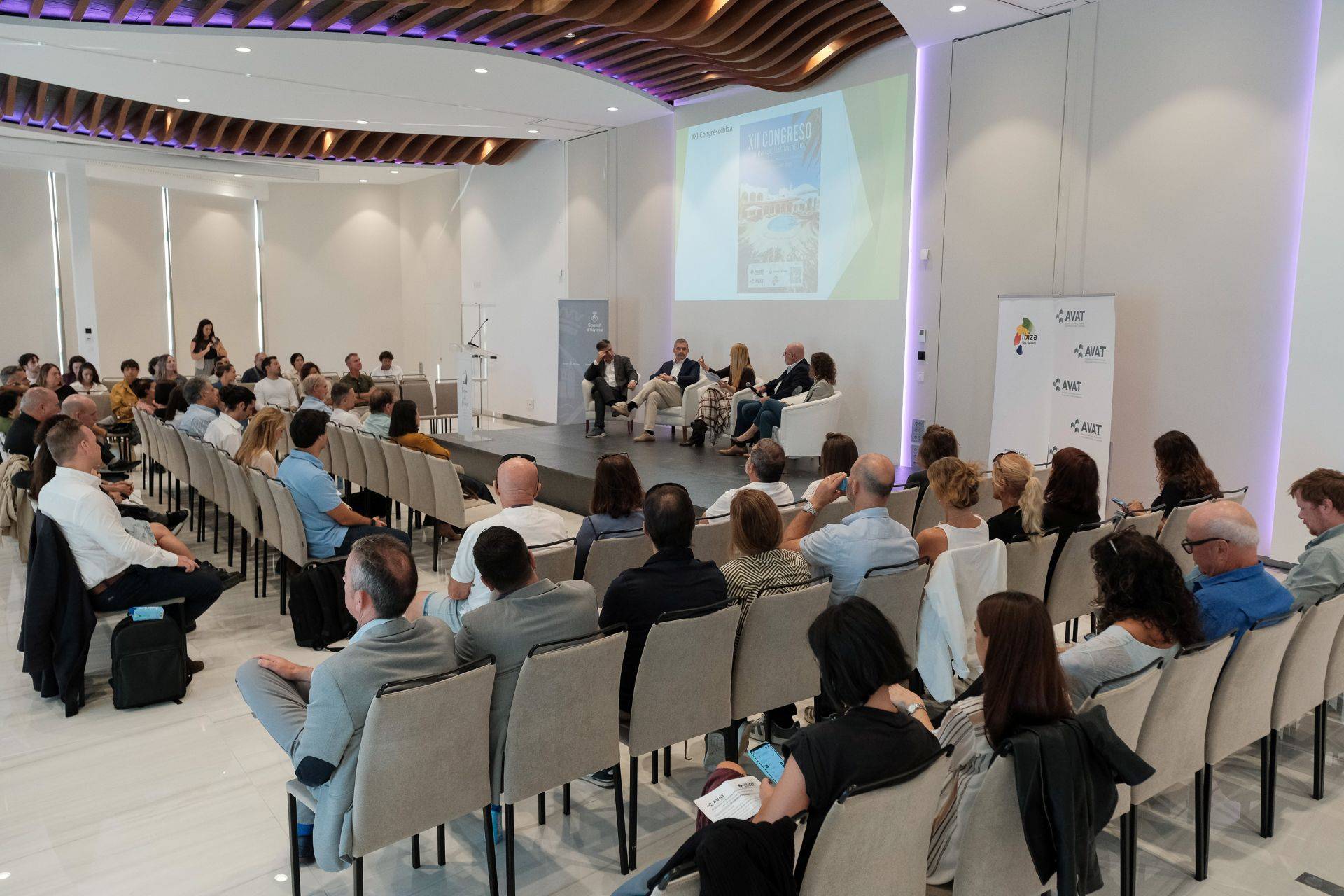 Vista general del XII Congreso de Viviendas Turísticas Vacacionales de Ibiza